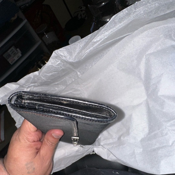 Prada Long Wallet in great condition please look at picture - Picture 10 of 15